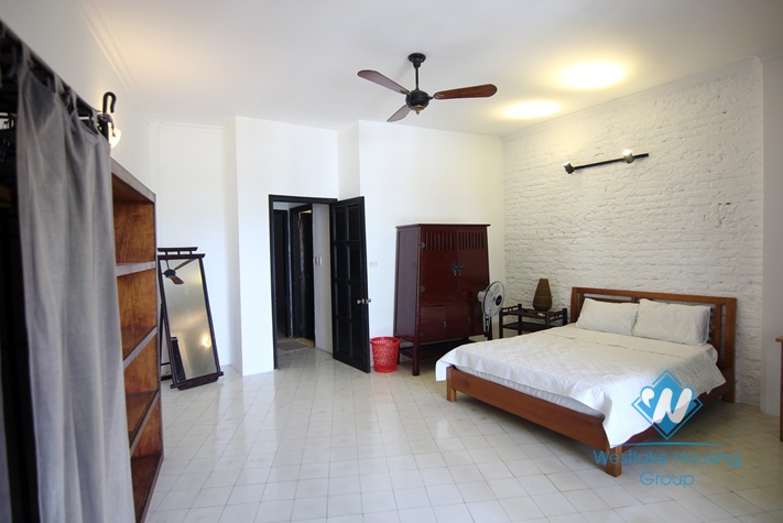 Lakeview balcony and quiet apartment for rent in Truc Bach, Ba Dinh